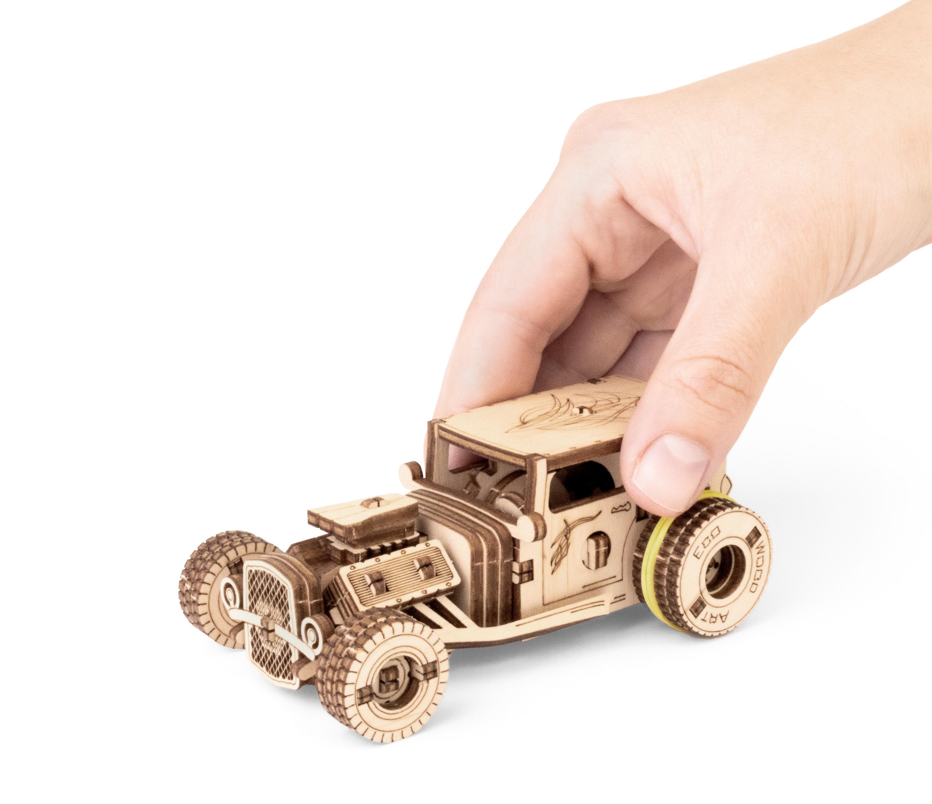 Купить Деревянный конструктор EWA Машина родстер с заводным механизмом оптом  Купить Деревянный конструктор EWA Машина родстер с заводным механизмом оптом