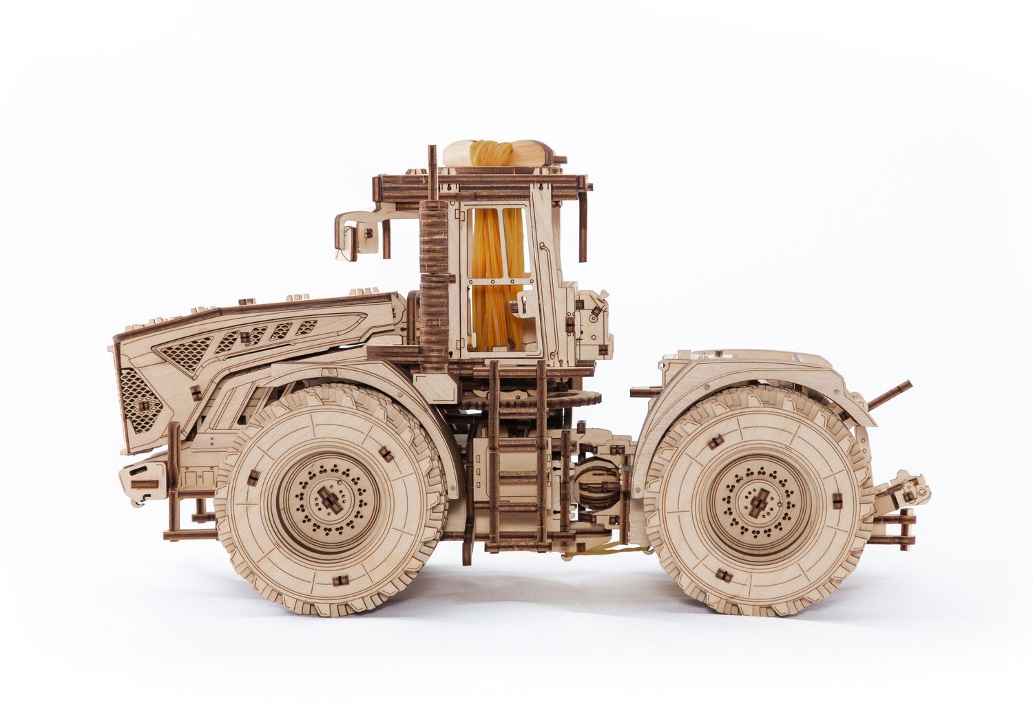 Купить Конструктор деревянный 3D EWA Трактор КИРОВЕЦ К-7М оптом