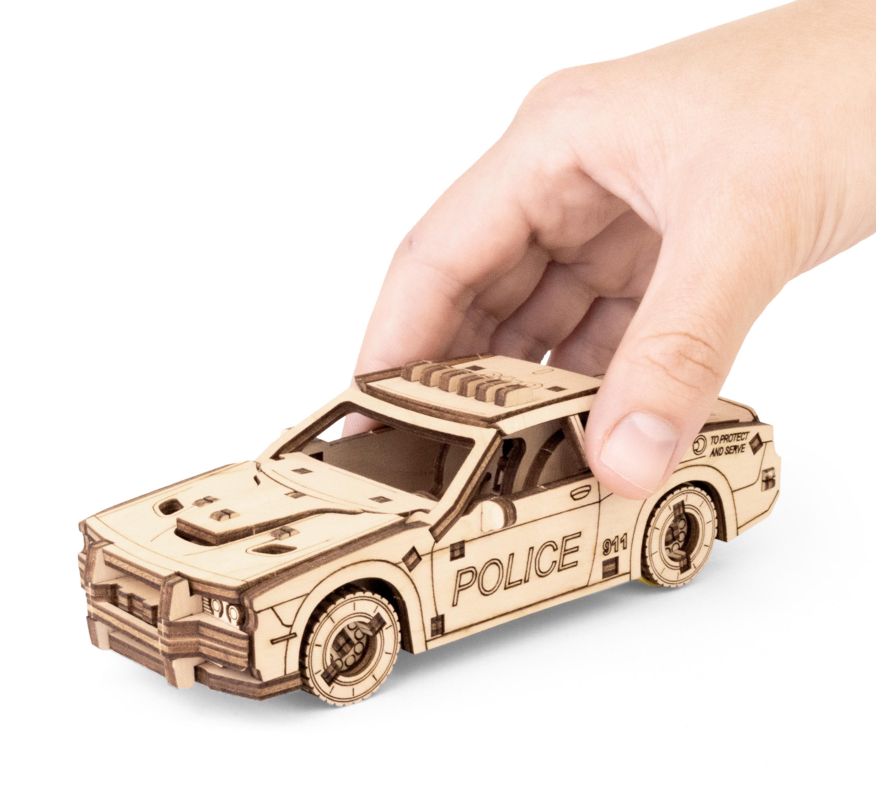 Купить Деревянный конструктор EWA Полицейская машина с заводным механизмом оптом  Купить Деревянный конструктор EWA Полицейская машина с заводным механизмом оптом